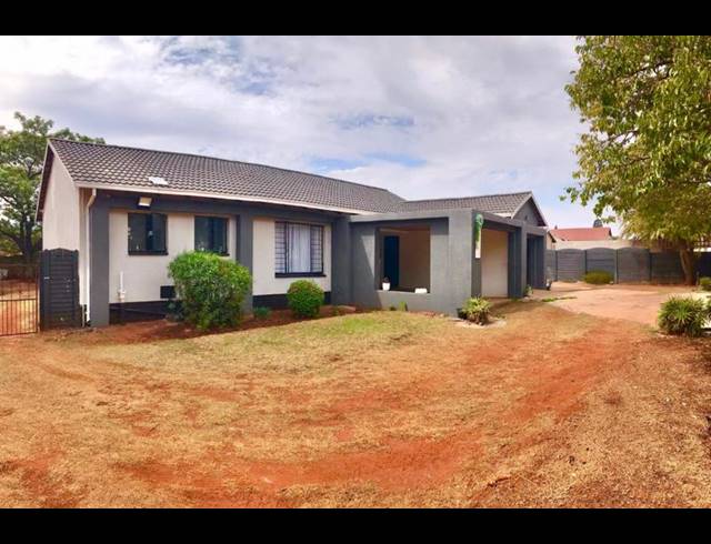 3 BEDROOM HOUSE FOR SALE IN DAWN PARK